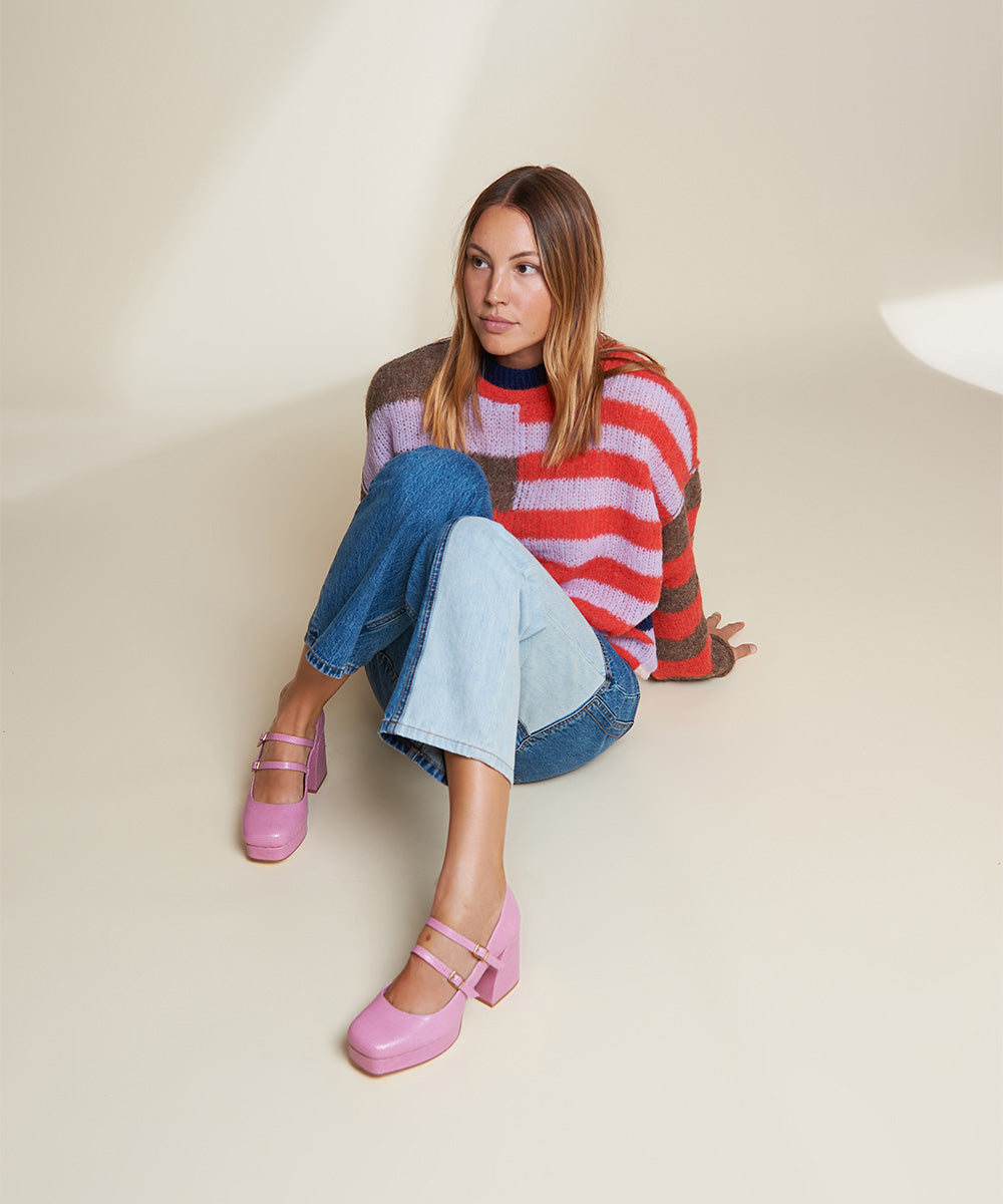 Charlotte Stone - Bizzy