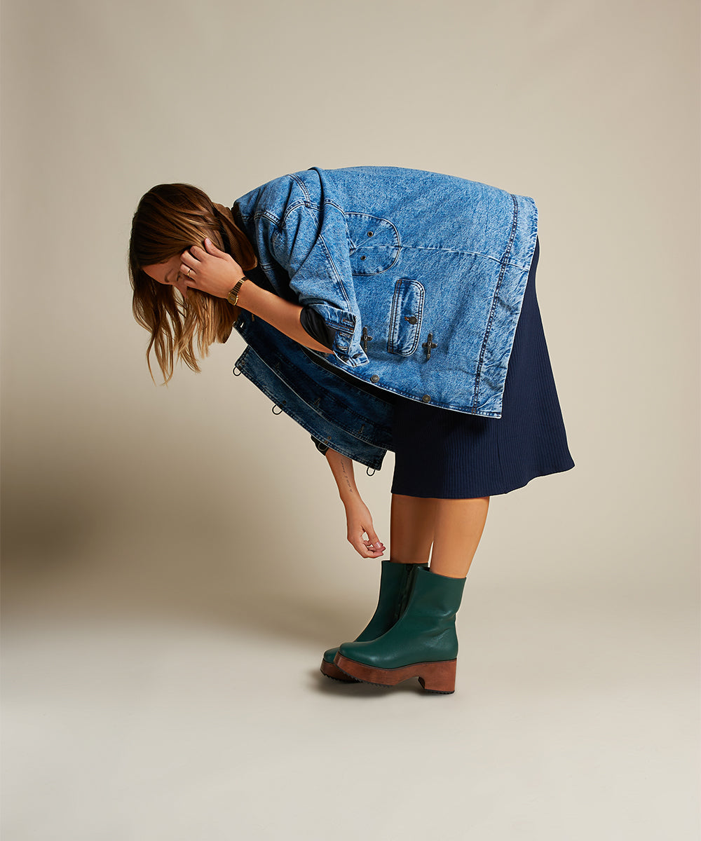 Charlotte Stone - Isla