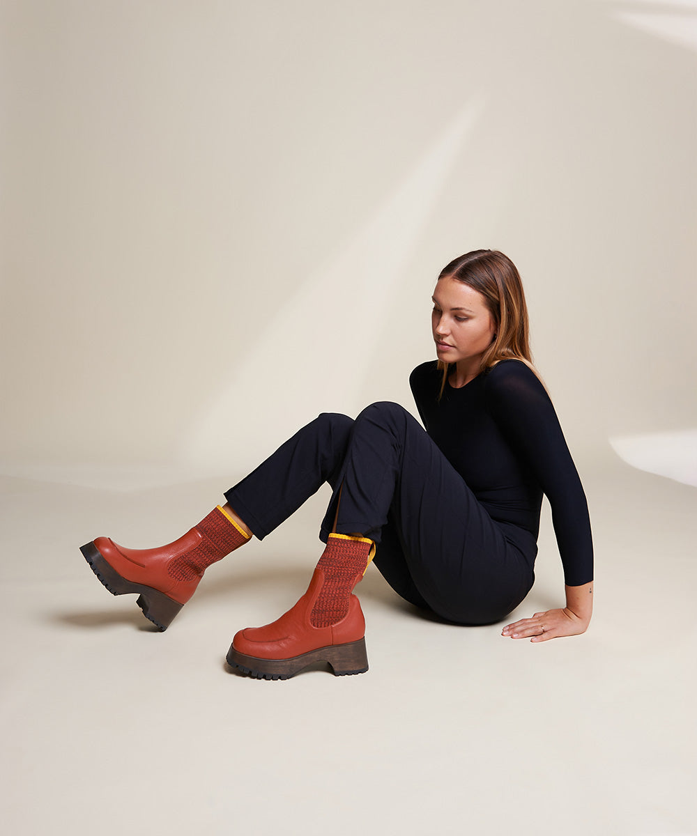 Charlotte Stone - Loma