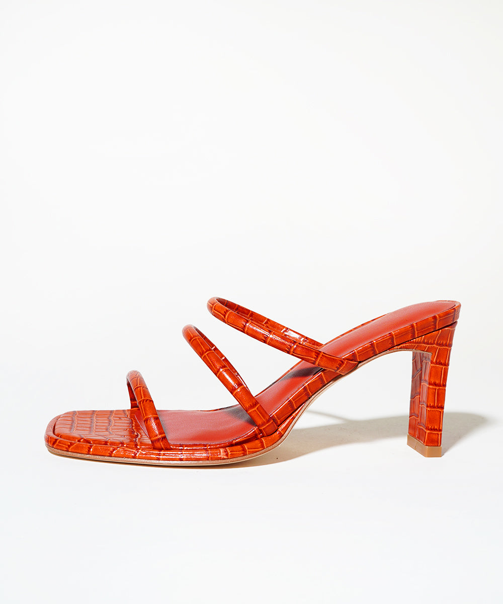 ZUMA - Charlotte Stone